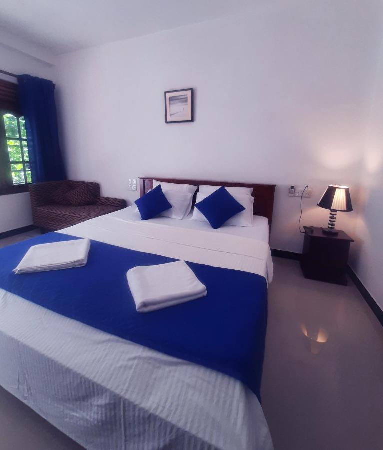 Mirissa Blue Whale Holiday Hotel Kültér fotó